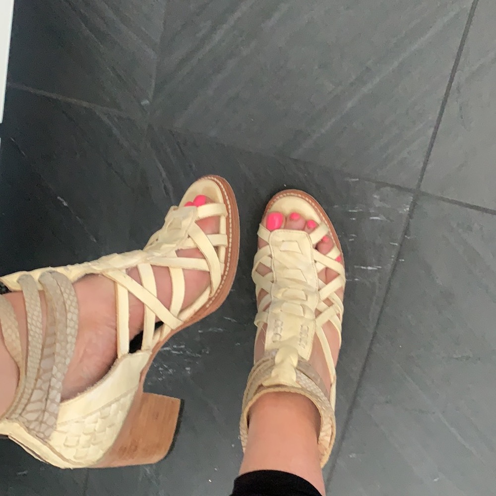 Penny Freebird Sandals